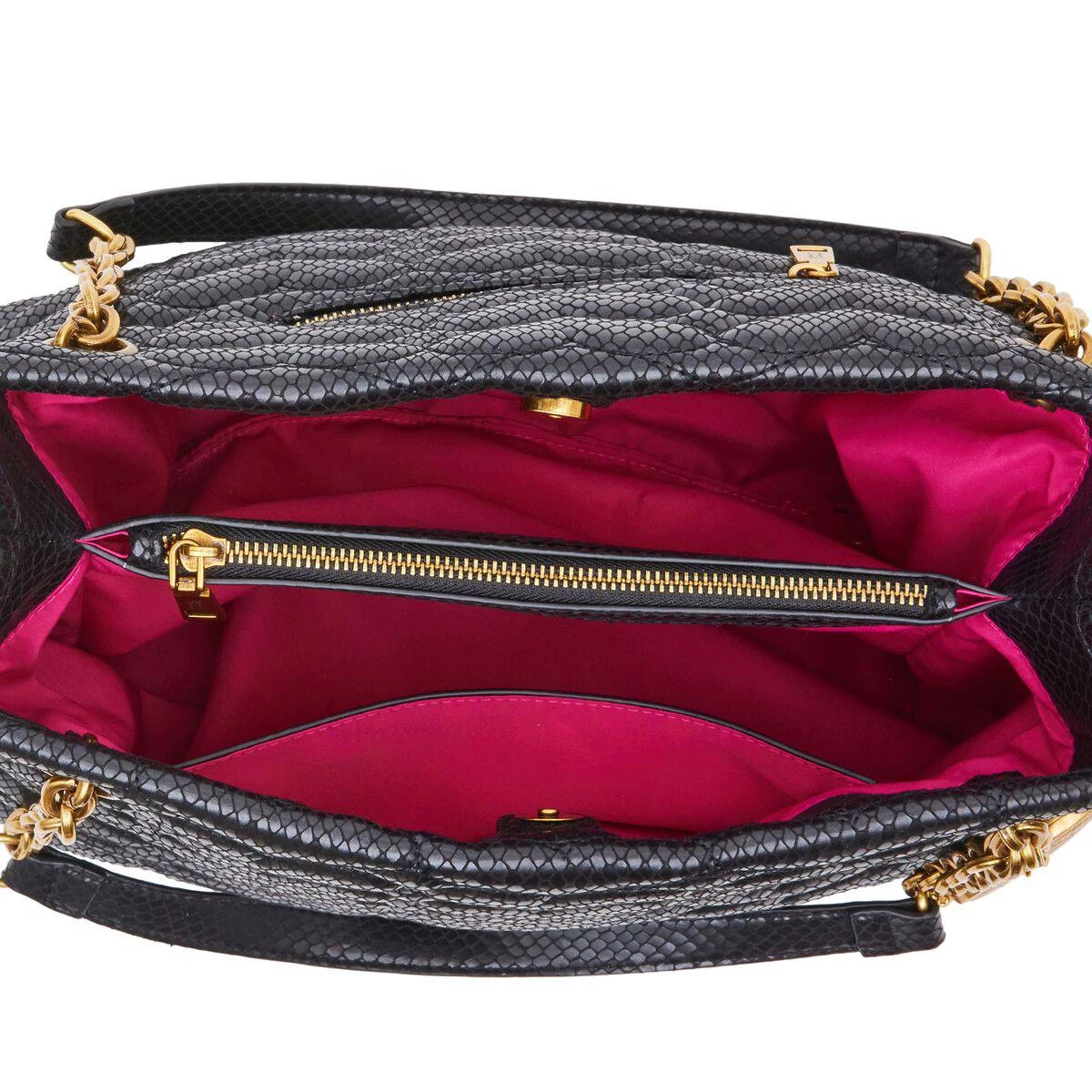 Budget 🛒 Betsey-Johnson 👜 Handbags Betsey Johnson Take A Shine Quilted Tote 🔥 3 Budget 🛒 Betsey-Johnson 👜 Handbags Betsey Johnson Take A Shine Quilted Tote 🔥 - Image 3